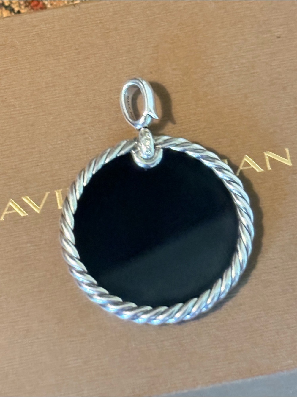 David Yurman Elements Disc Pendant w/Black Onyx/ Mother of Pearl. EUC Authentic